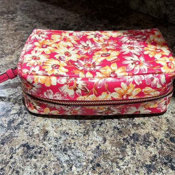 Coach Boxy Cosmetic Case With Vintage Daisy Script Print - Picture 7 of 8